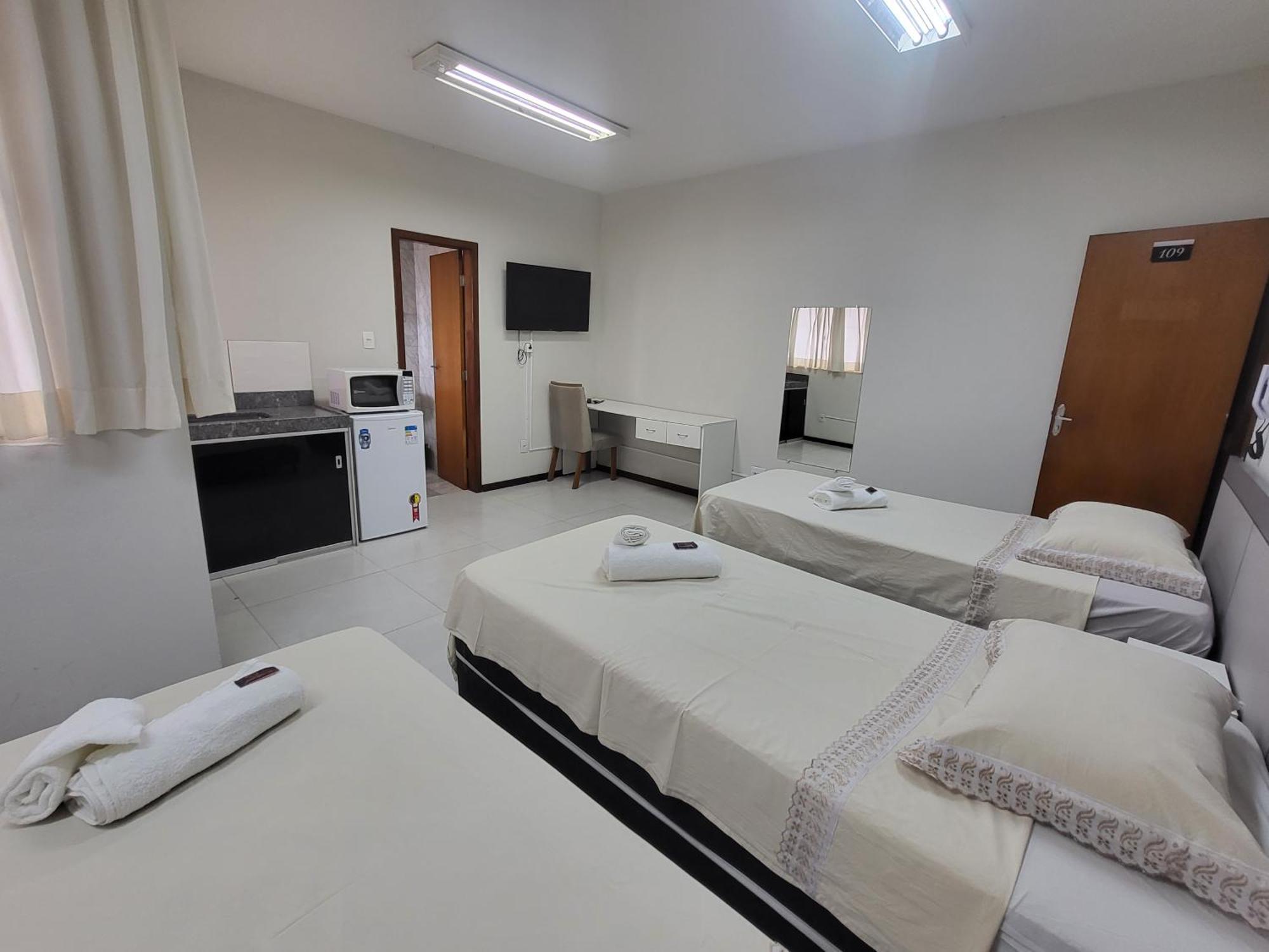 Hotel Avelar Ribeirao das Neves Екстер'єр фото